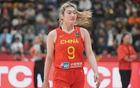 國際籃聯(lián)，中國女籃戰(zhàn)亞洲第三，李夢離場顯神秘之舉。